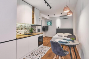 Modern Living Apts - Stylish city center studio